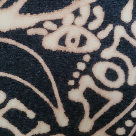 Abstract Streched Acid Wash Fabric on Canvas - Picture 2 of 3